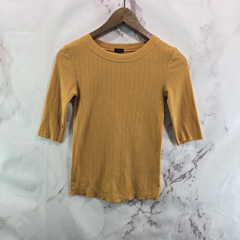 Urban Outfitters Shirt Womens XS Yellow Ribbed Half Sleeve Crop Crew Neck